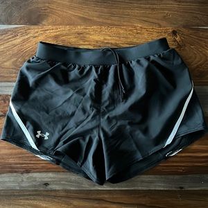 Women's under armour Shorts Small